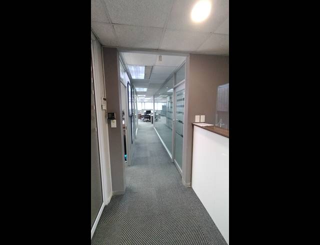 278M² OFFICE TO LET IN UMHLANGA RIDGE